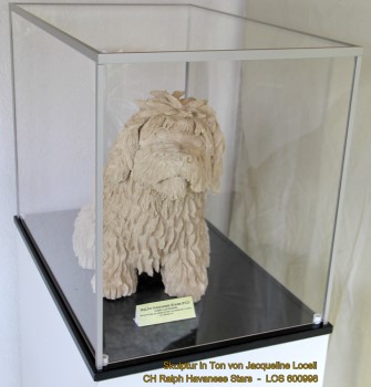 Kunstwerk in Ton von Jacqueline Loosli